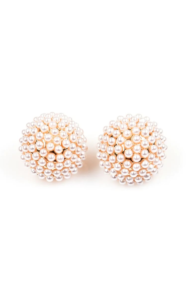 Cercei rotunzi cu perle aplicate si design elegant