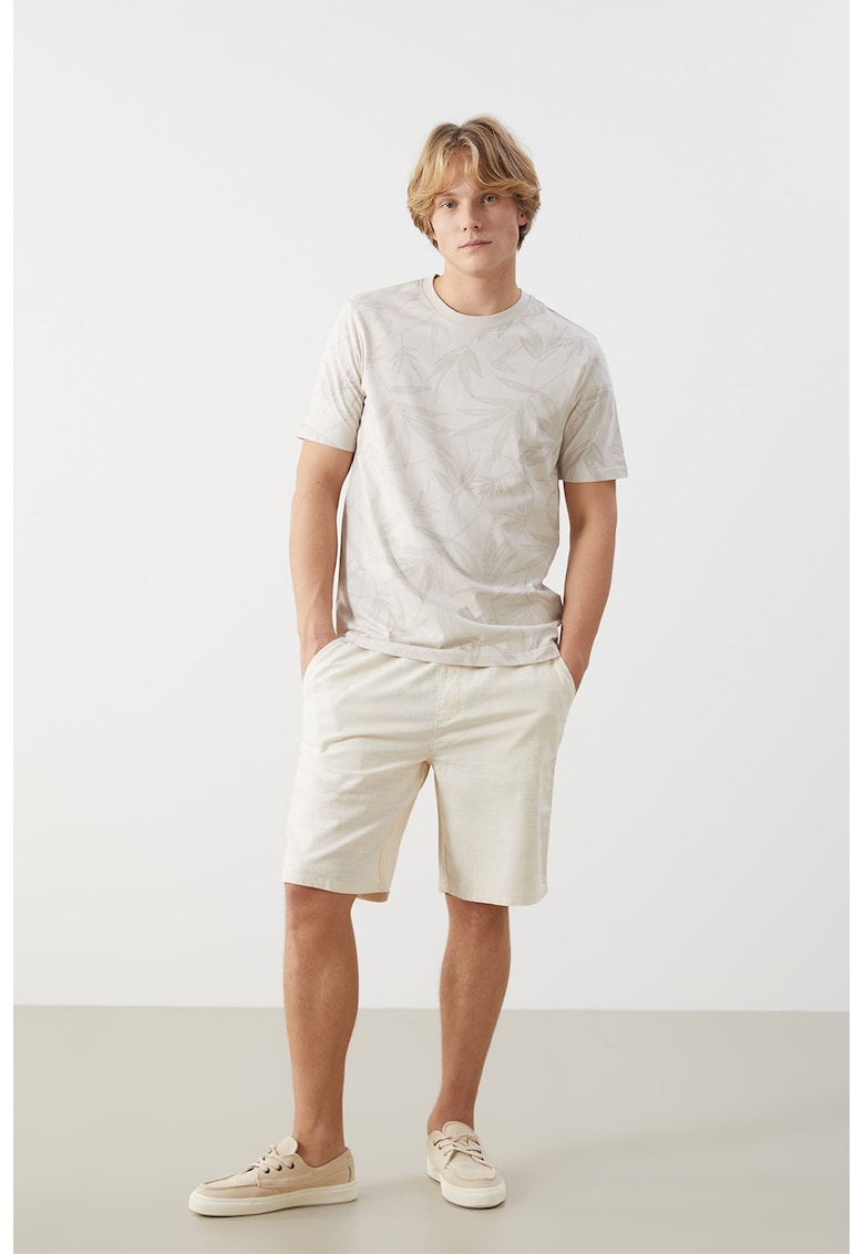 Pantaloni scurti din amestec de bumbac cu snur de ajustare - Crem