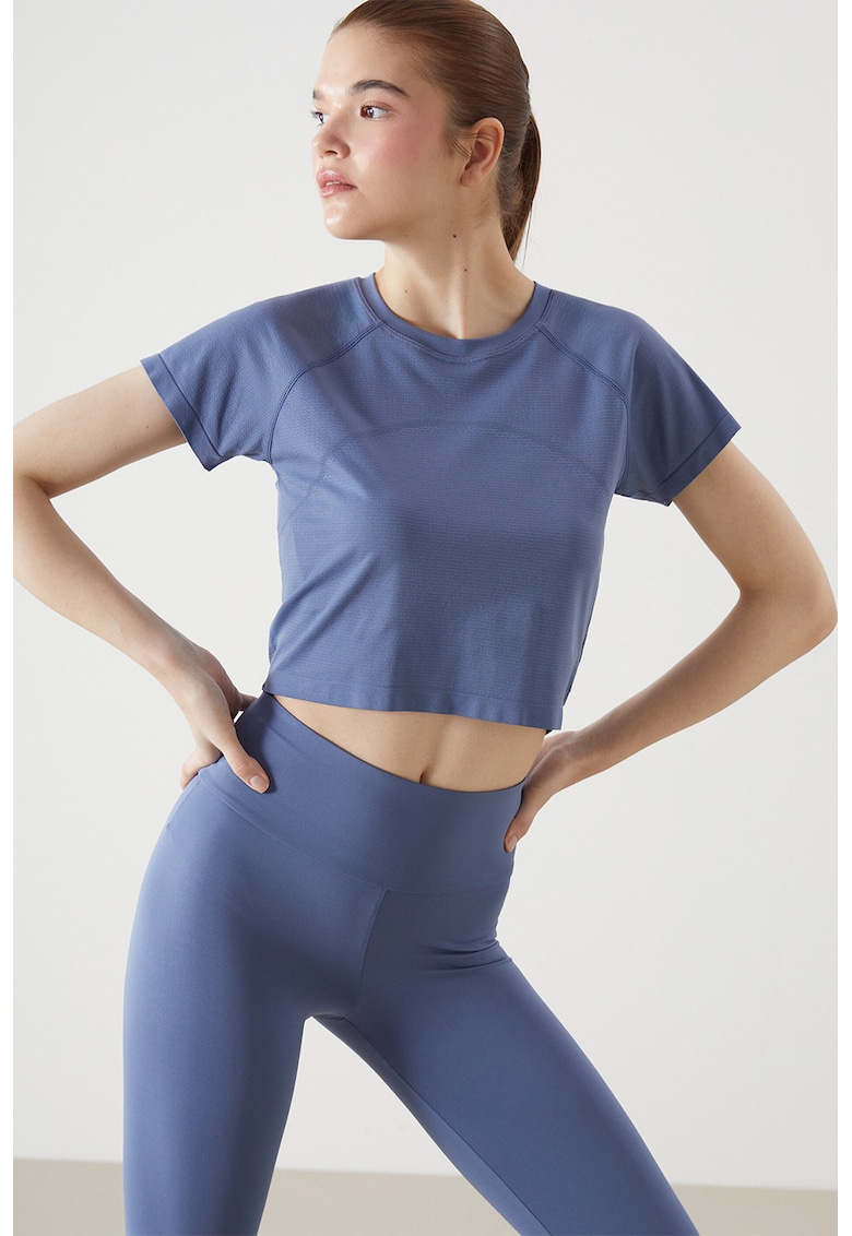 Tricou crop cu decolteu la baza gatului - Albastru prafuit