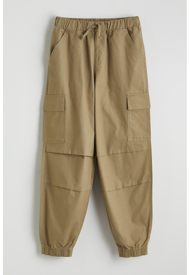 Pantaloni joggers cu croiala crop si snur - Kaki