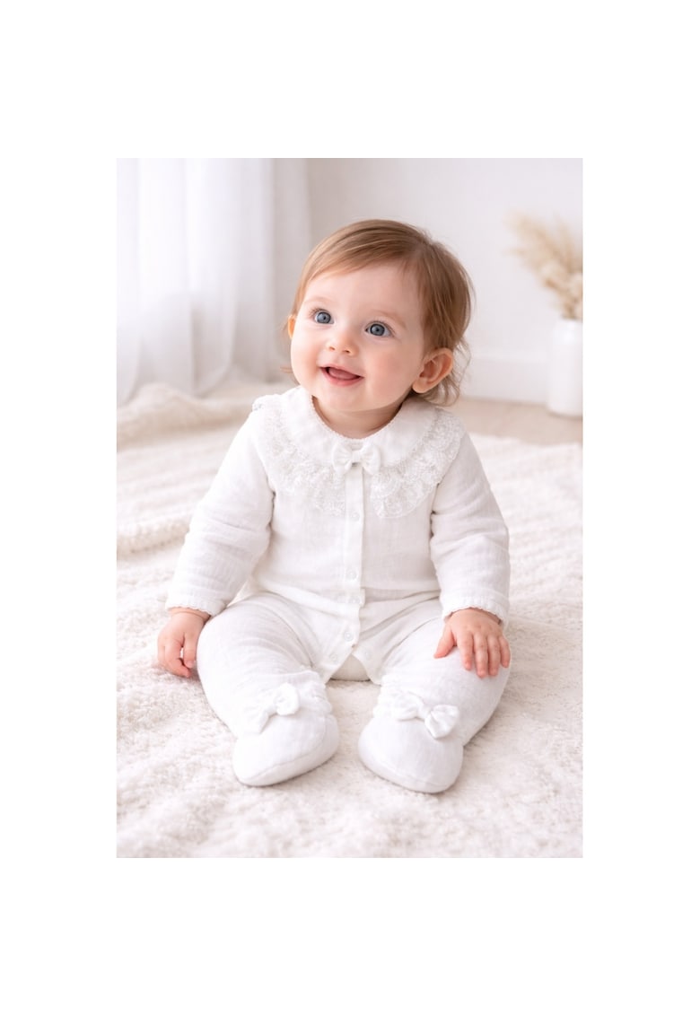 Salopeta bebe fetita muselina alba eleganta guler dantela botez bentita inclusa