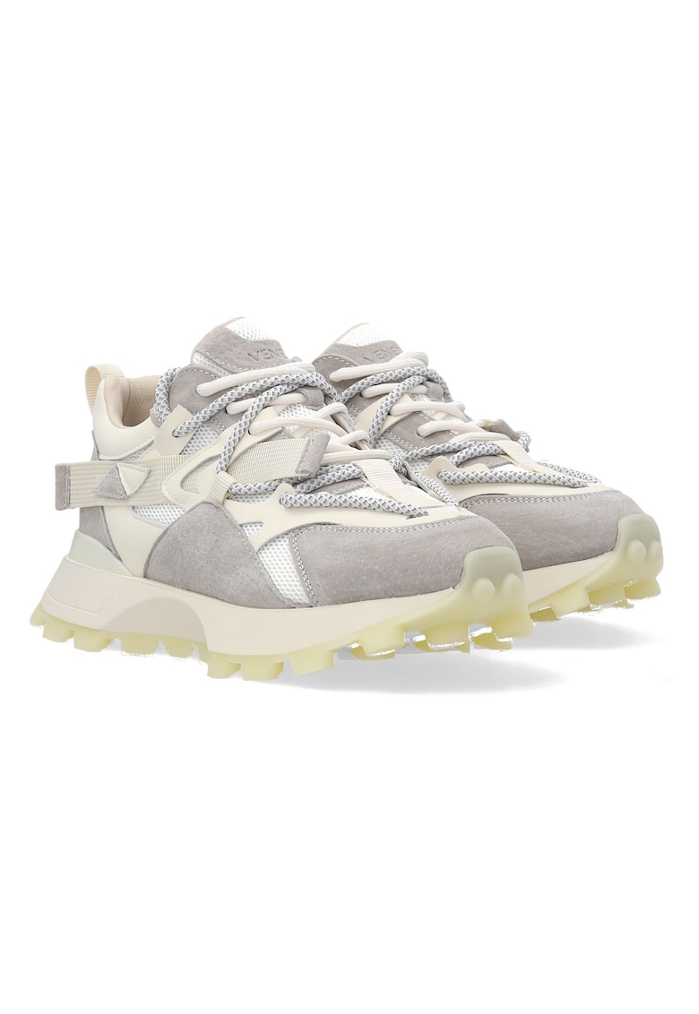 Pantofi sport cu aspect masiv si piele intoarsa -