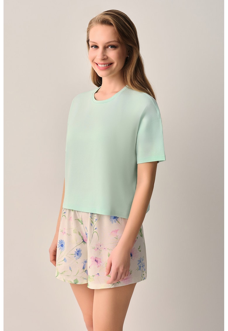 Tricou si pantaloni scurti de pijama Boxy - Verde pastel/Bej deschis