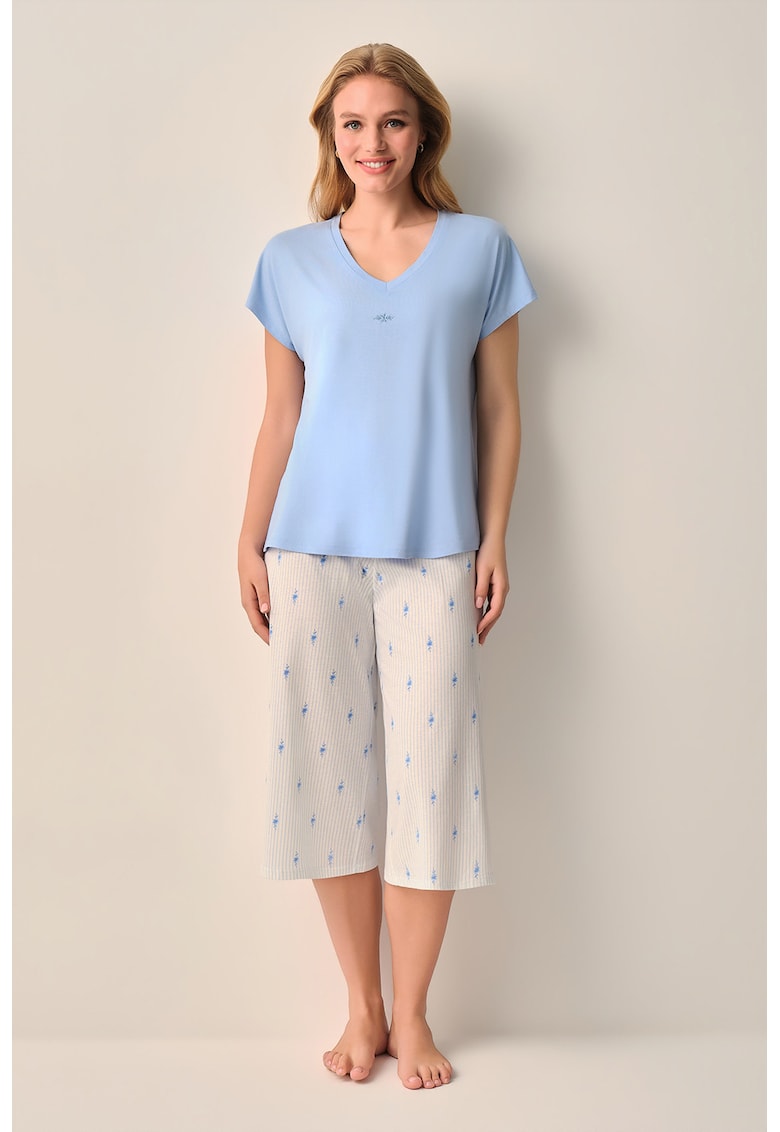 Pijama cu decolteu in V si imprimeu floral - Albastru pastel/Bej deschis