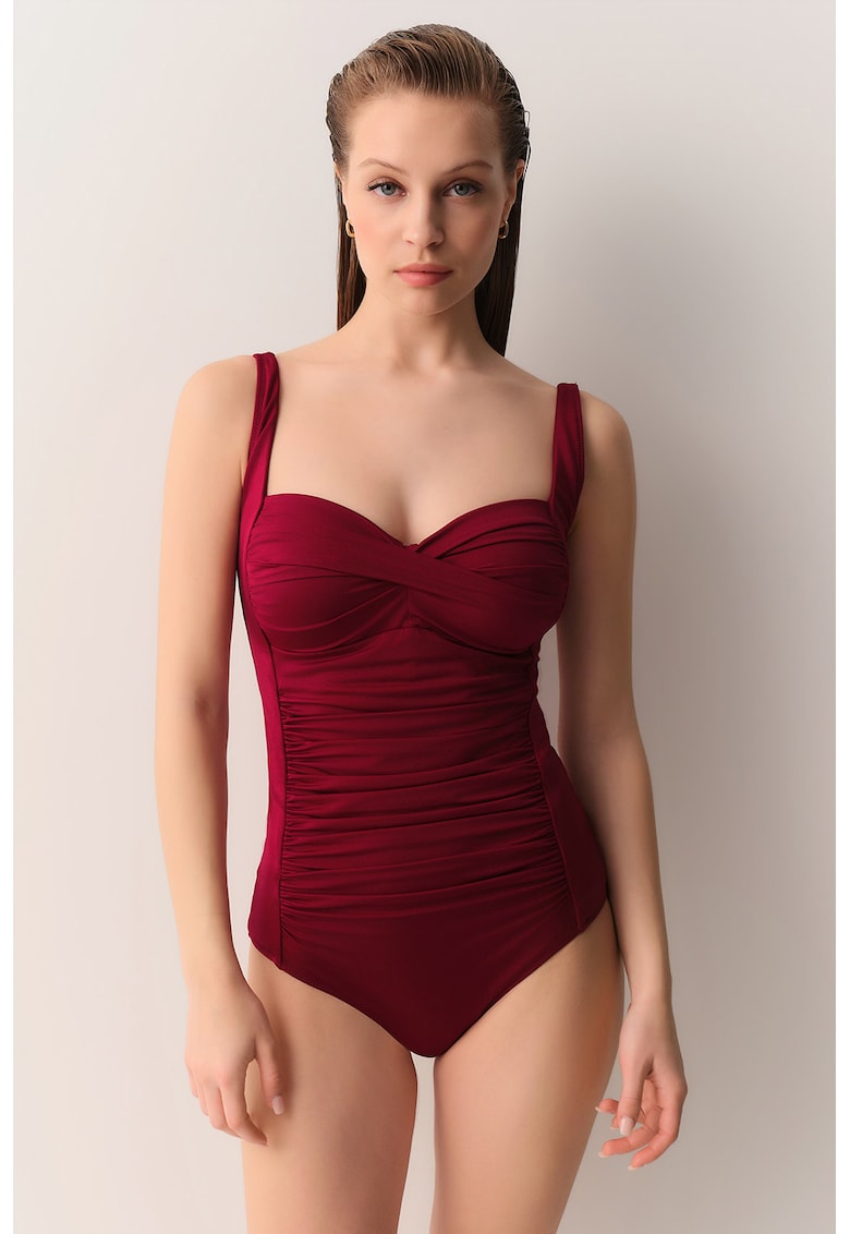 Costum de baie intreg cu model uni - Visiniu