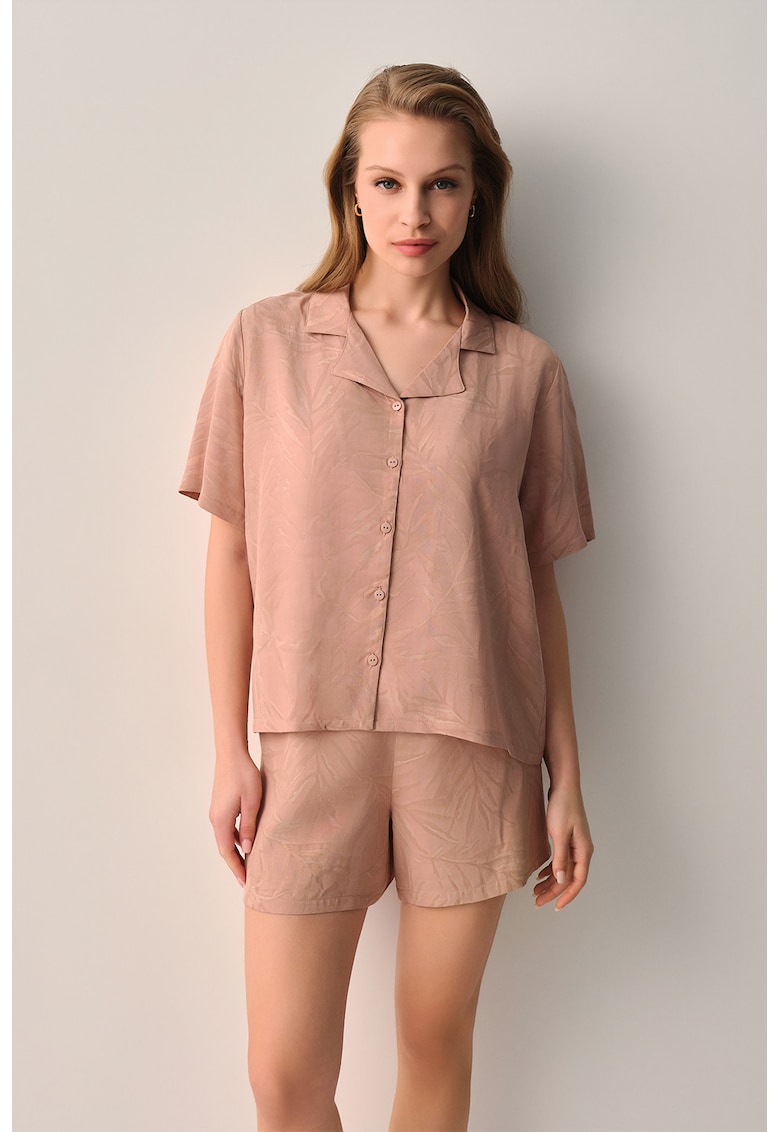 Pijama cu pantaloni scurti si model tropical - Maro taupe