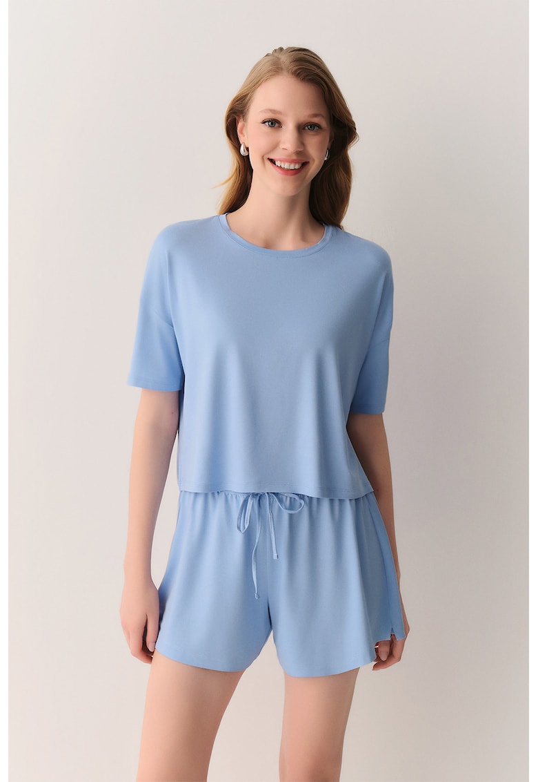 Pijama cu pantaloni scurti si model uni - Albastru prafuit