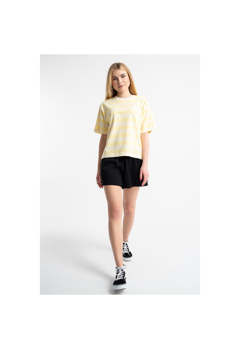 Tricou lejer cu imprimeu si decolteu rotund