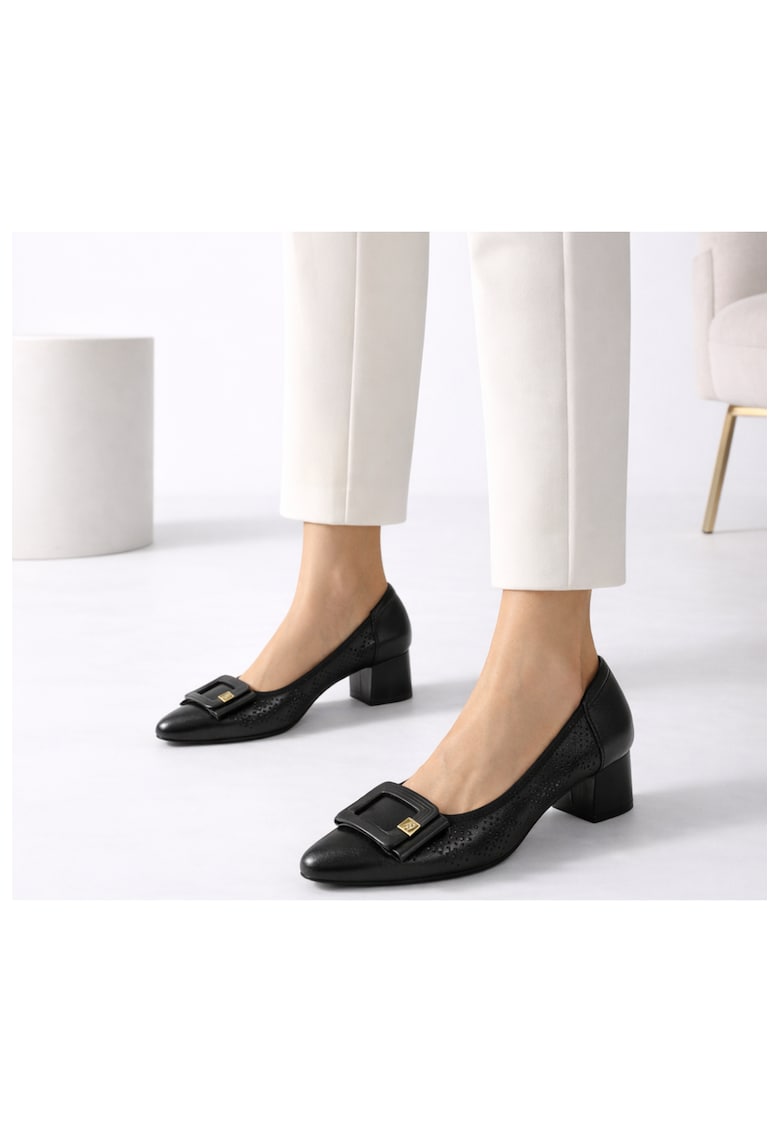 Pantofi din piele cu aspect perforat - Negru