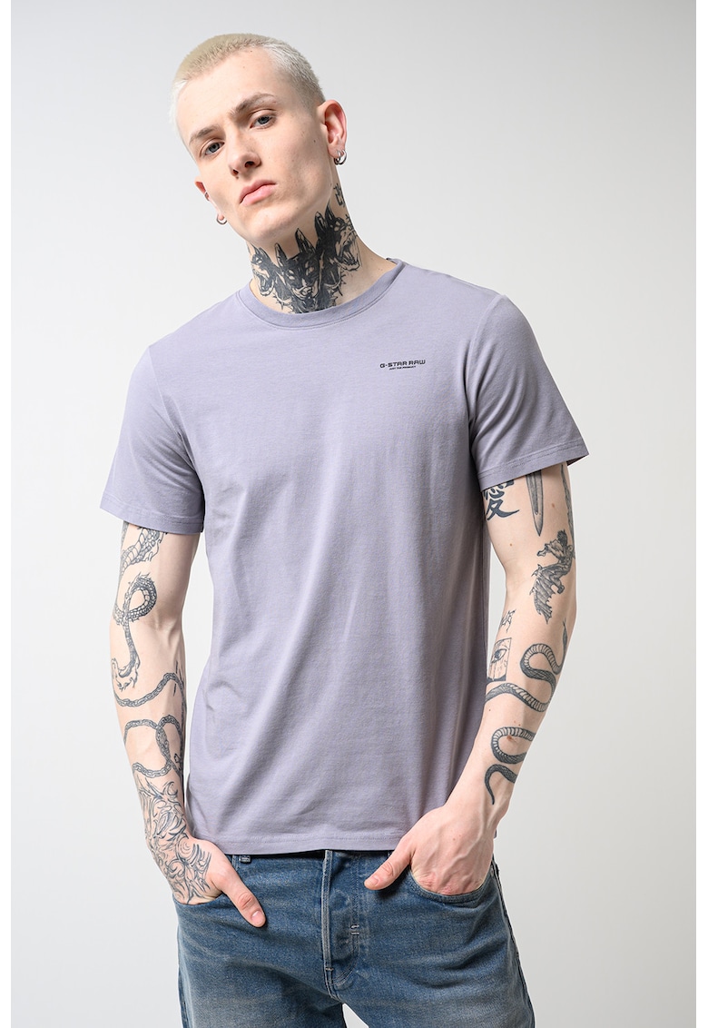 Tricou slim fit de bumbac organic cu decolteu la baza gatului Base - Liliac prafuit