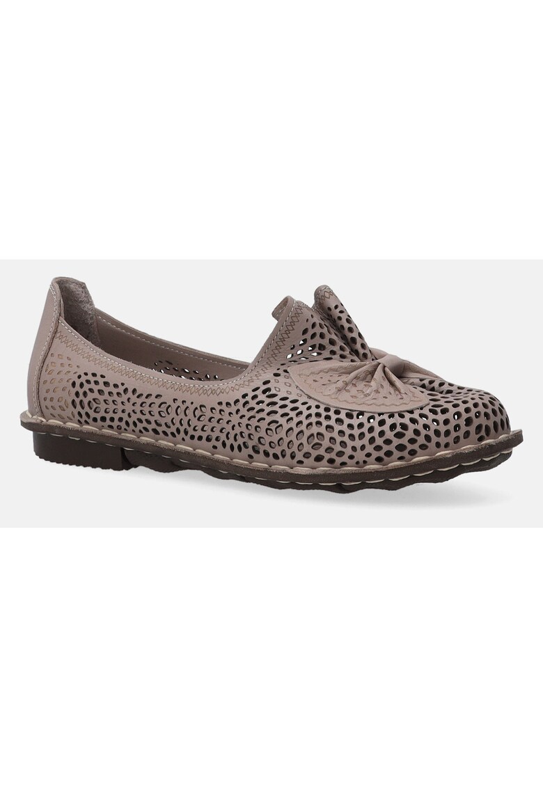 Mocasini din piele cu design perforat si talpa wedge