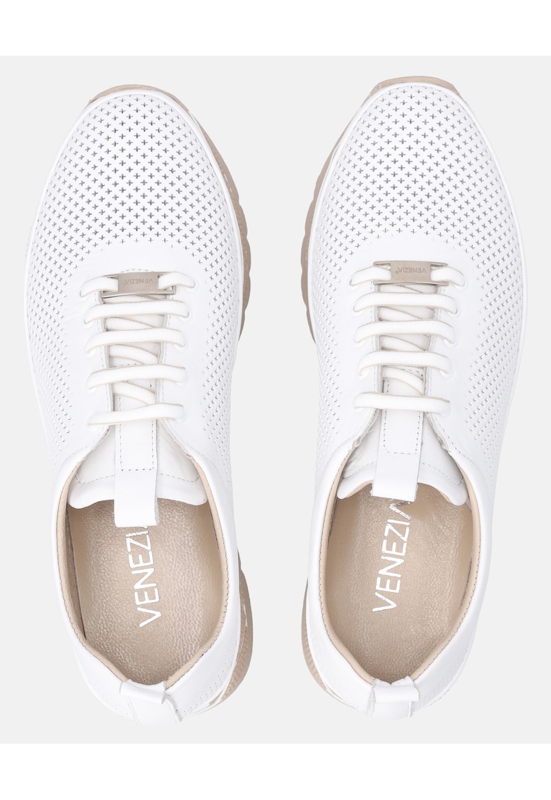 Tenisi demi-wedge cu perforatii