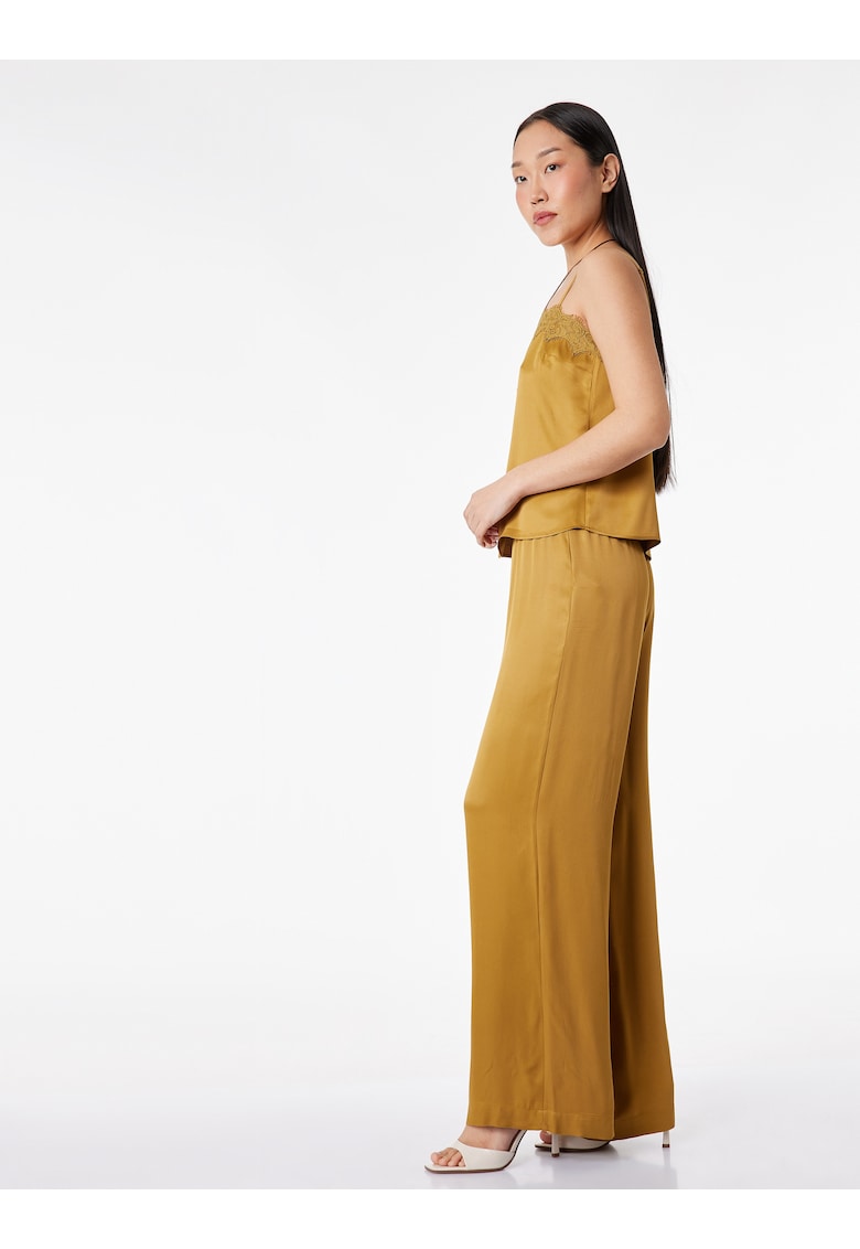 Pantaloni din satin cu croiala ampla - Galben mustar