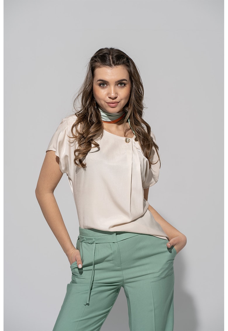 Bluza cu pliuri inversate si nasturi decorativi Rayna - Crem