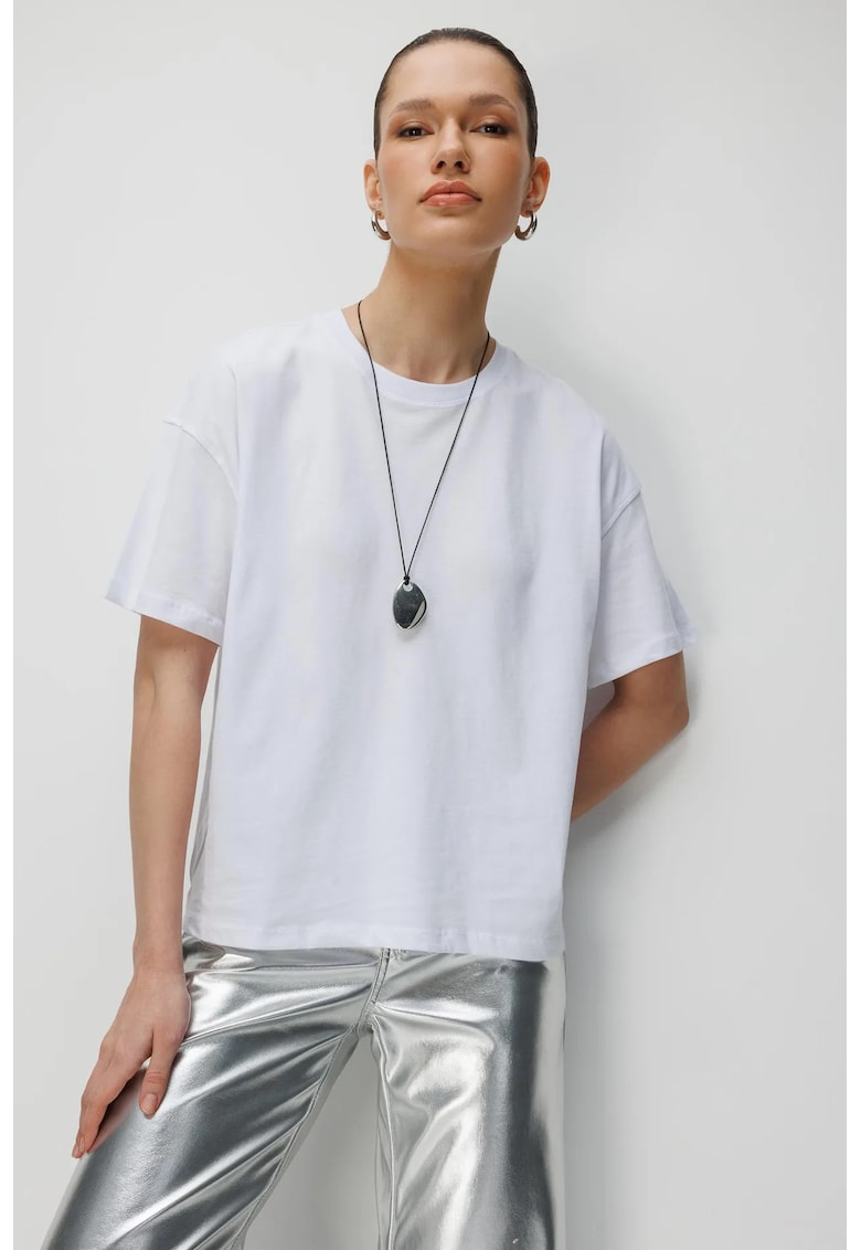 Tricou dama alb - cu guler rotund