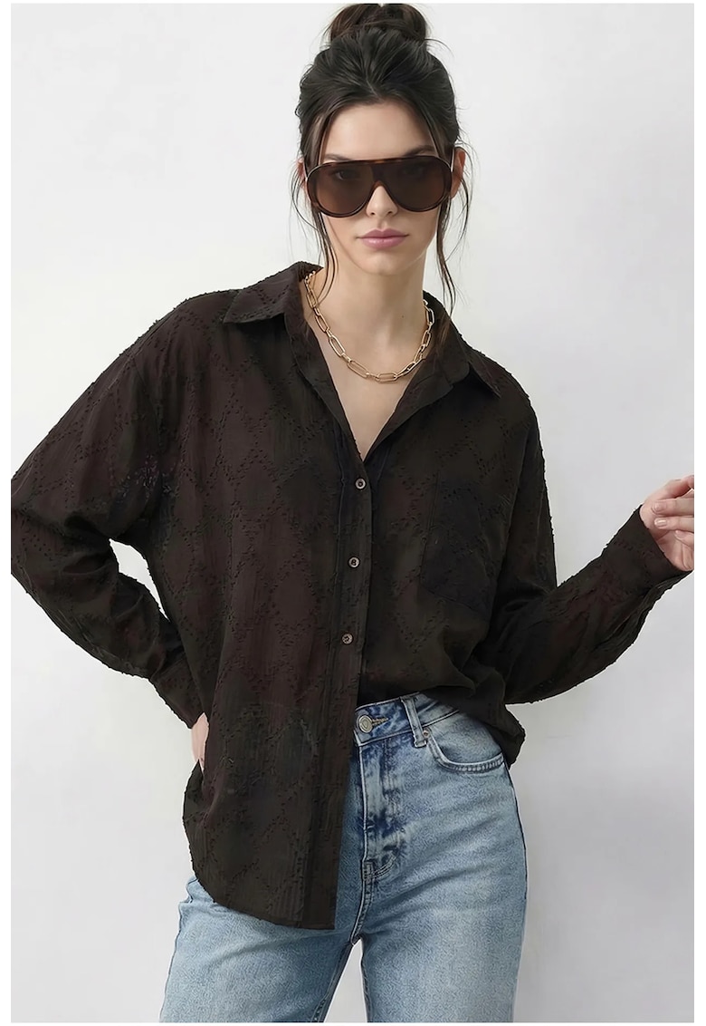 Camasi dama - camasa texturata cu nasturi - maro mocha inchis - bumbac 70% -
