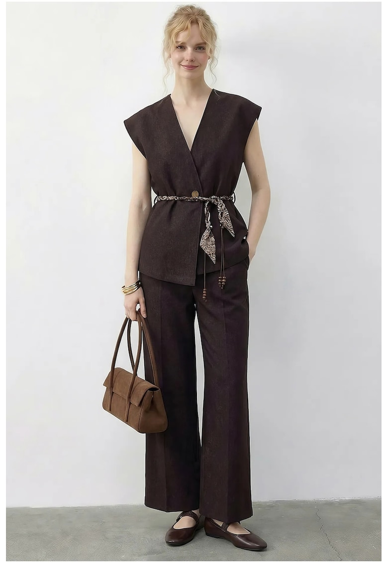 Costum din doua piese - vesta si pantaloni - talie inalta - maro mocha - poliester/bumbac/lycra