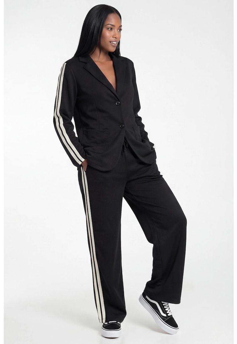 Costum de dama M1311 - negru - croiala dreapta - 4 buzunare - material elastic