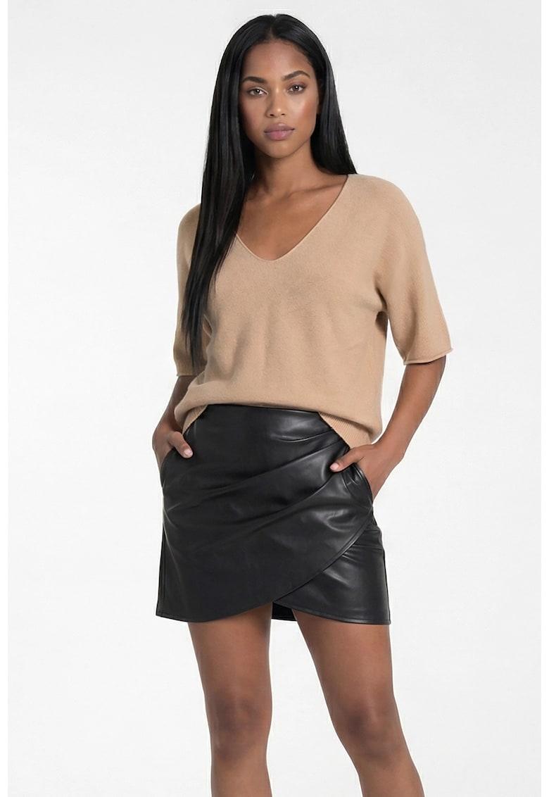 Pulover dama M1319 - bej - croiala clasica - decolteu in V - maneca scurta - viscoza