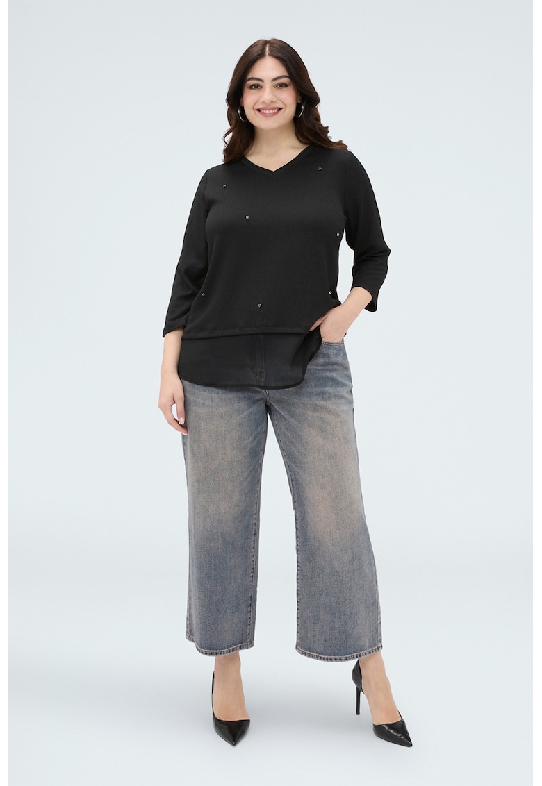 Bluza cu decolteu in V si maneci 3/4 - Negru