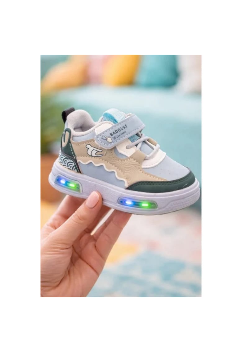 Adidasi cu luminite pentru baieti Super Style - Multicolor