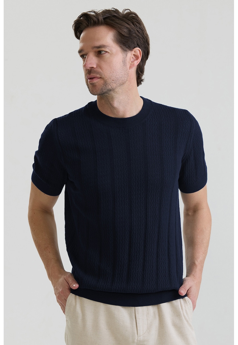 Tricou tricotat cu decolteu la baza gatului - Bleumarin