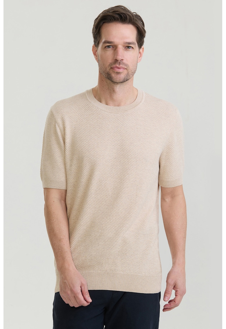 Tricou cu model uni si decolteu la baza gatului - Bej