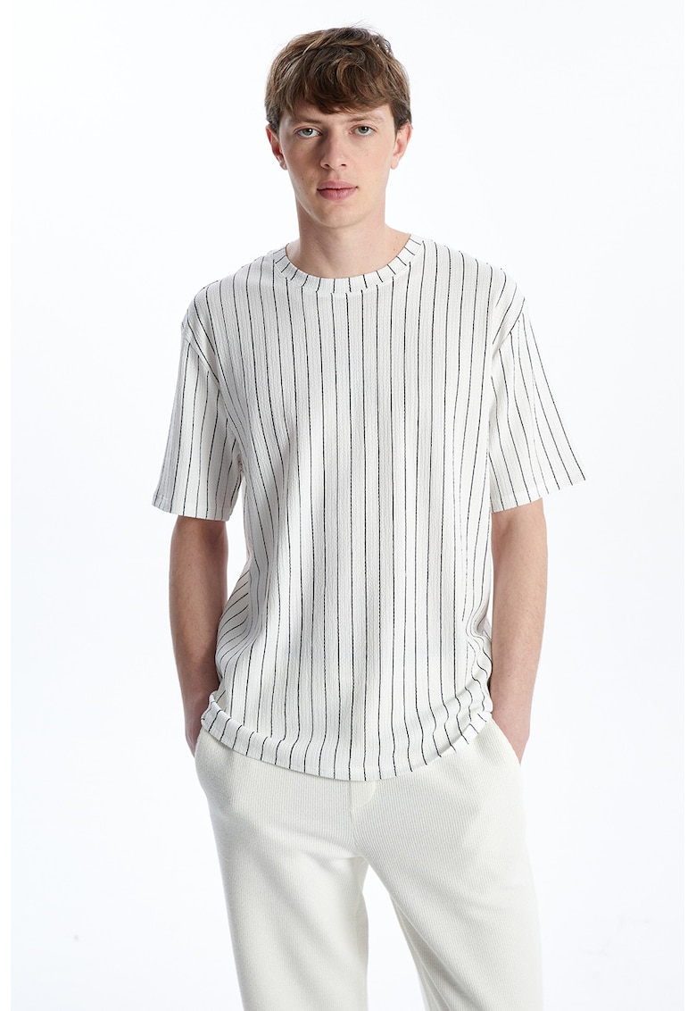 Tricou cu decolteu la baza gatului si dungi - Alb/Negru