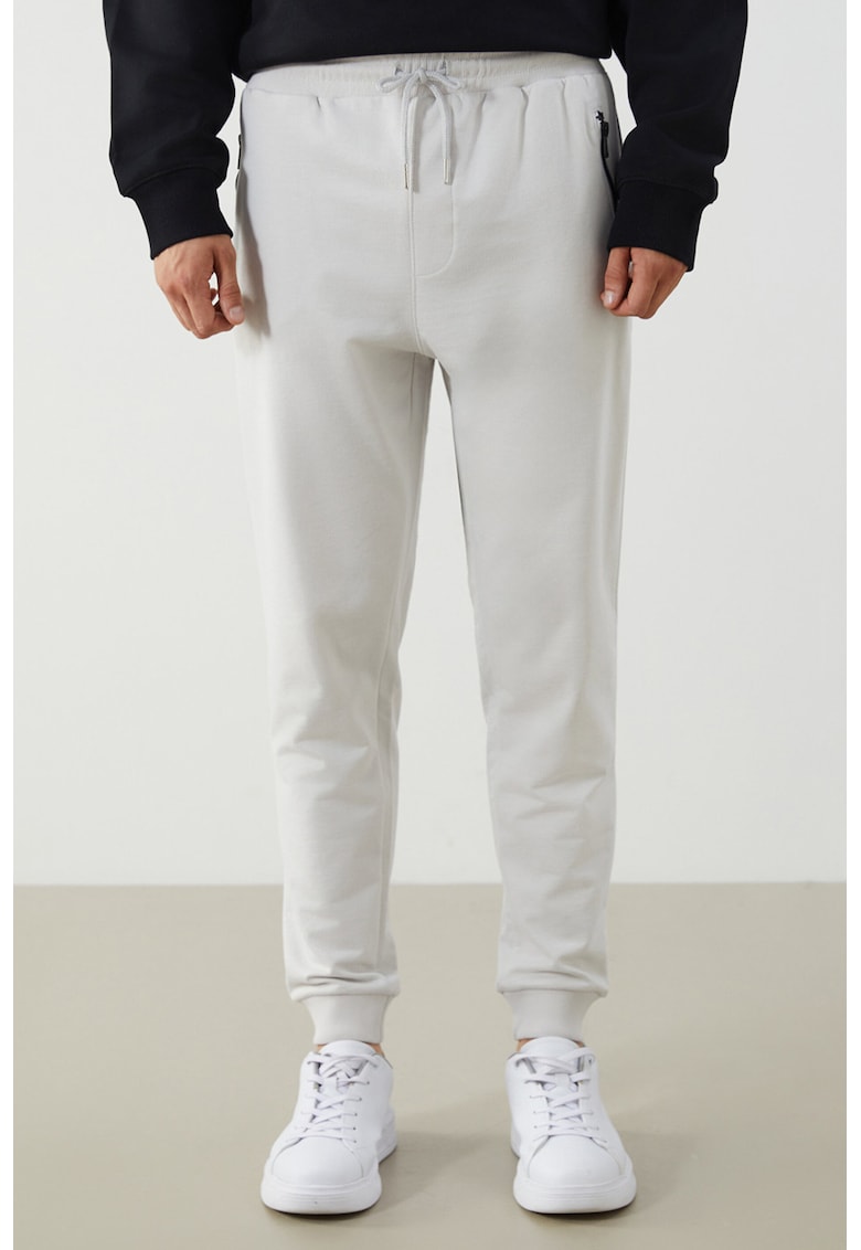 Pantaloni de trening cu buzunare laterale - Gri deschis