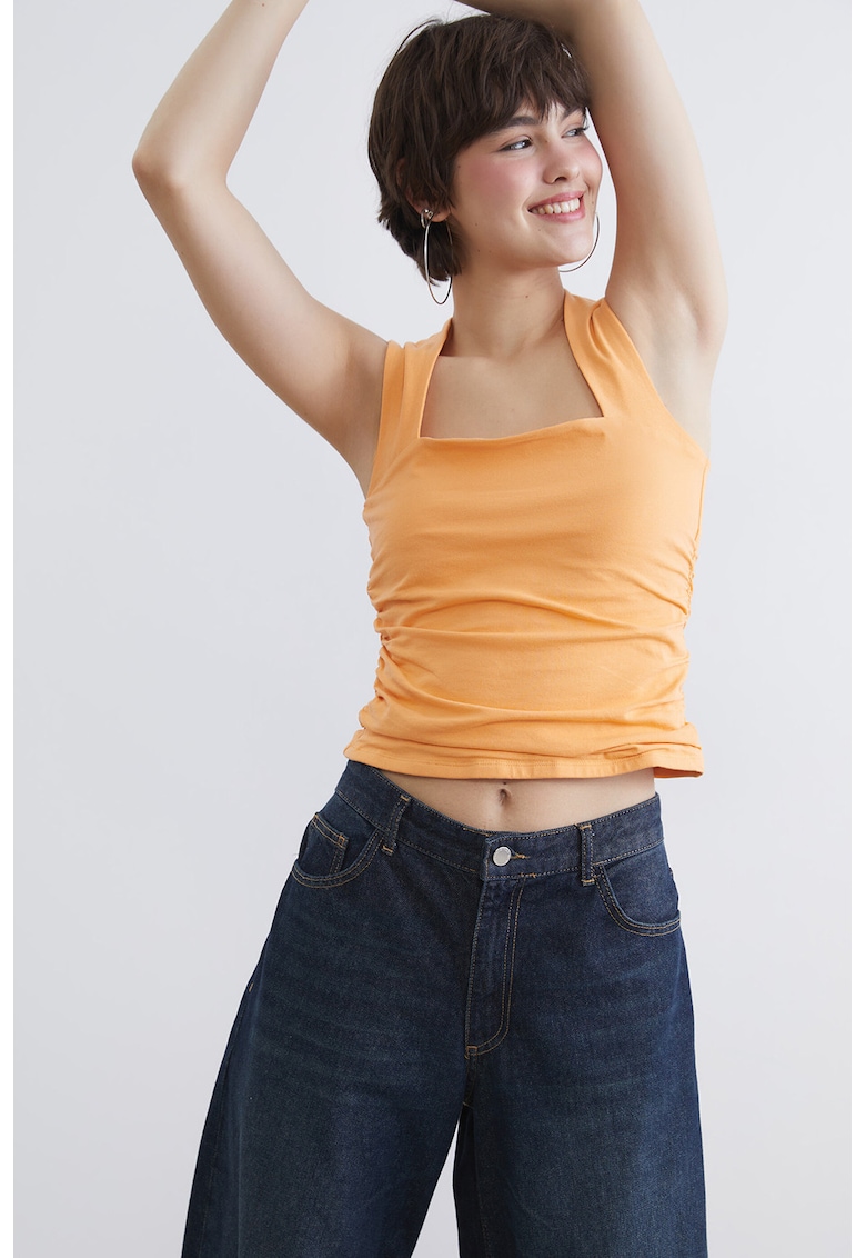 Top slim fit cu decolteu patrat si drapaj - Portocaliu stins