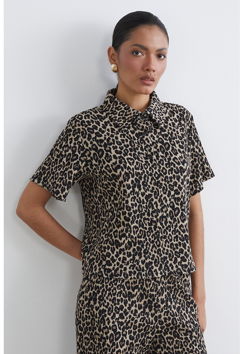 Camasa cu maneci scurte si model animal print - Maro inchis/Crem