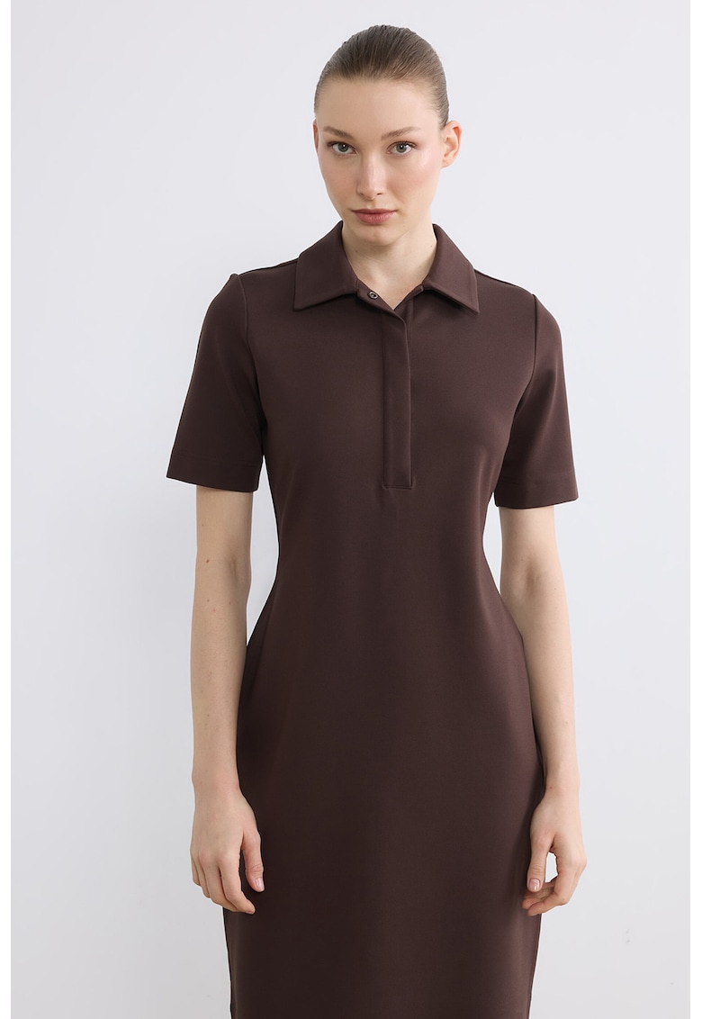 Rochie mini cu guler clasic - Maro