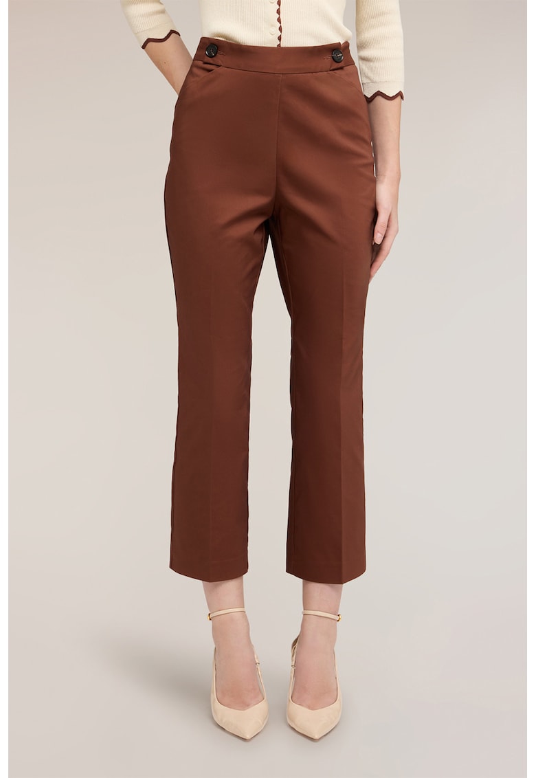 Pantaloni capri kick-flare cu pense - Maro scortisoara