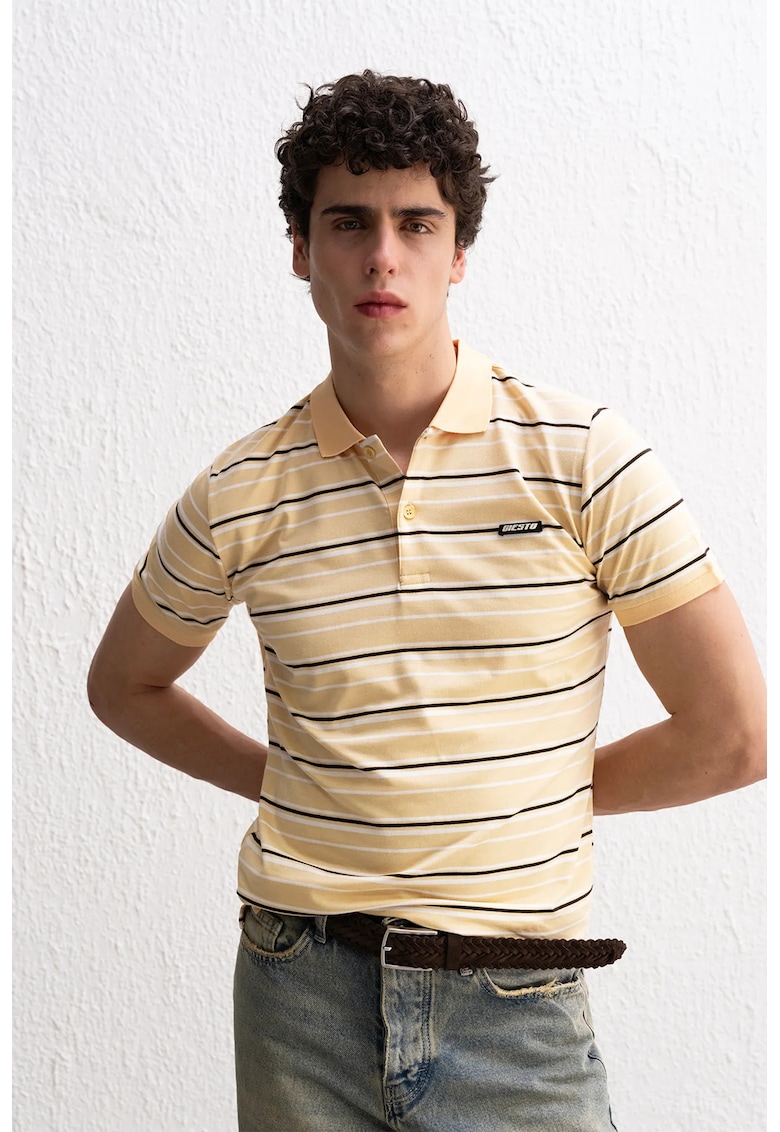 Tricou barbati - cu guler polo - dungi - galben - poliester-viscoza-elastan -