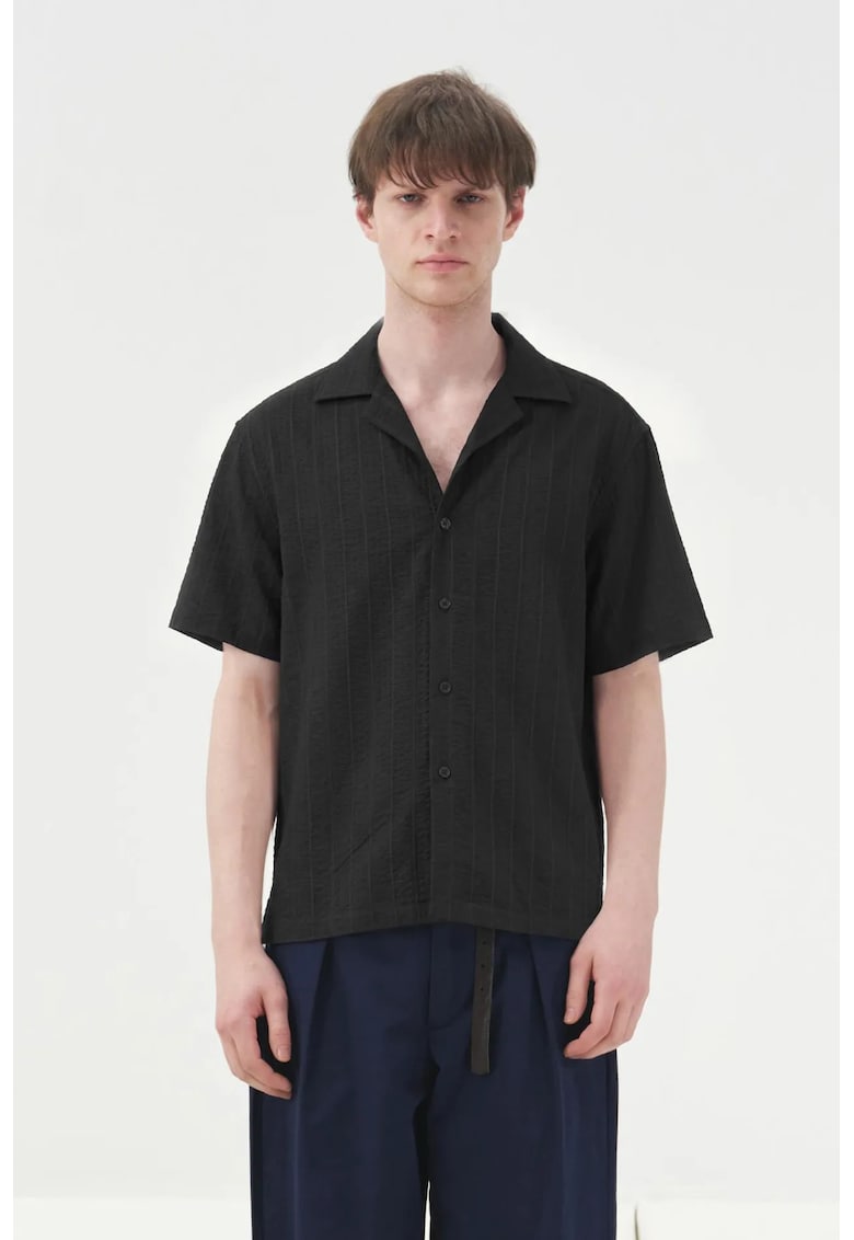 Camasa barbati - din bumbac texturat - cu maneca scurta - negru