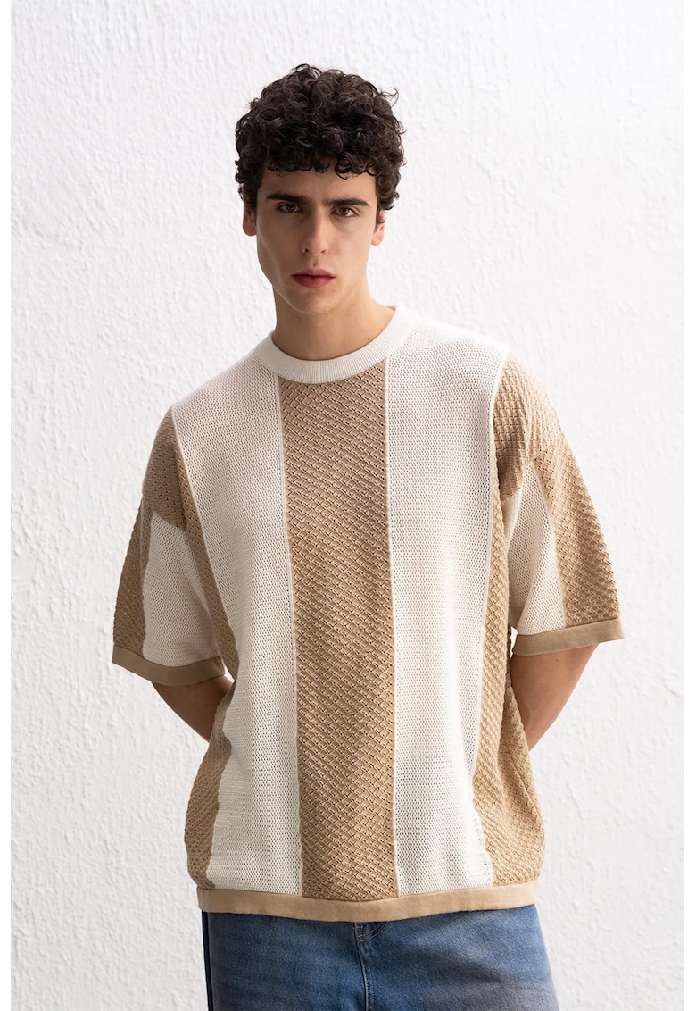 Tricou barbati - tricotat in dungi - elastic - natural - 100% bumbac