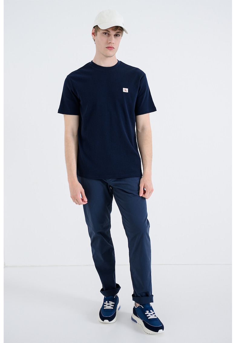 Tricou cu decolteu la baza gatului si logo - Albastru ultramarin