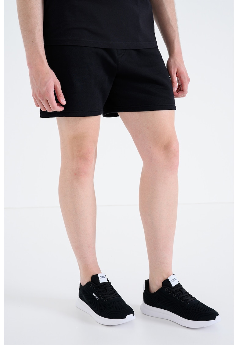 Pantaloni scurti cu snururi si model uni - Negru
