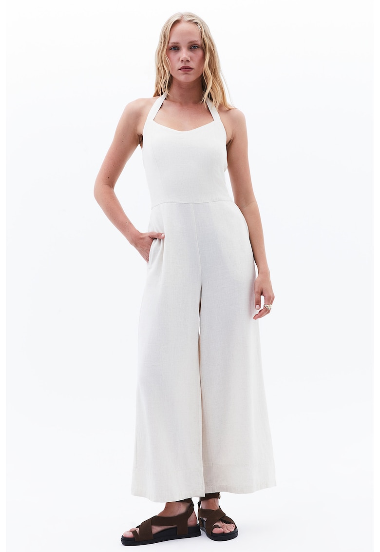 Salopeta cu croiala ampla si model halter - Alb