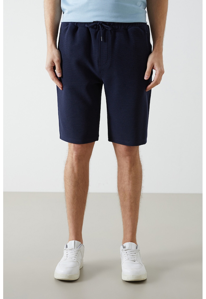 Pantaloni scurti cu buzunare cu fermoar si snur - Bleumarin