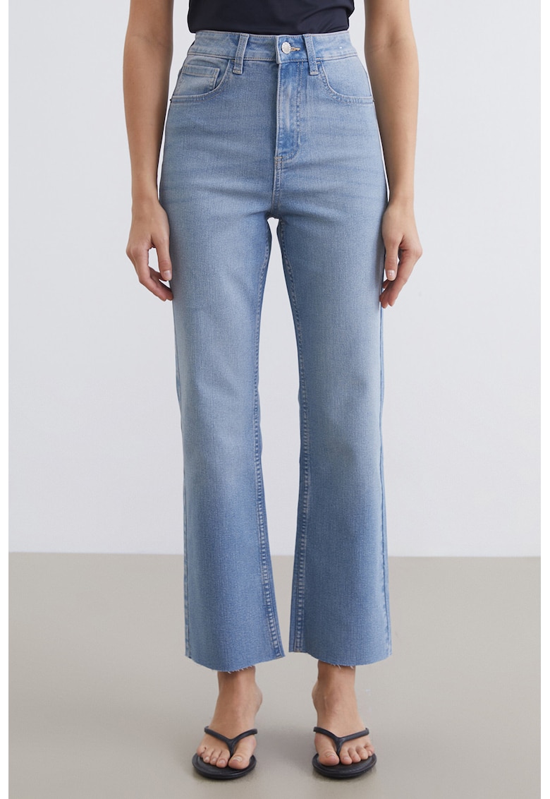 Blugi crop evazati cu croiala kick - Albastru deschis melange