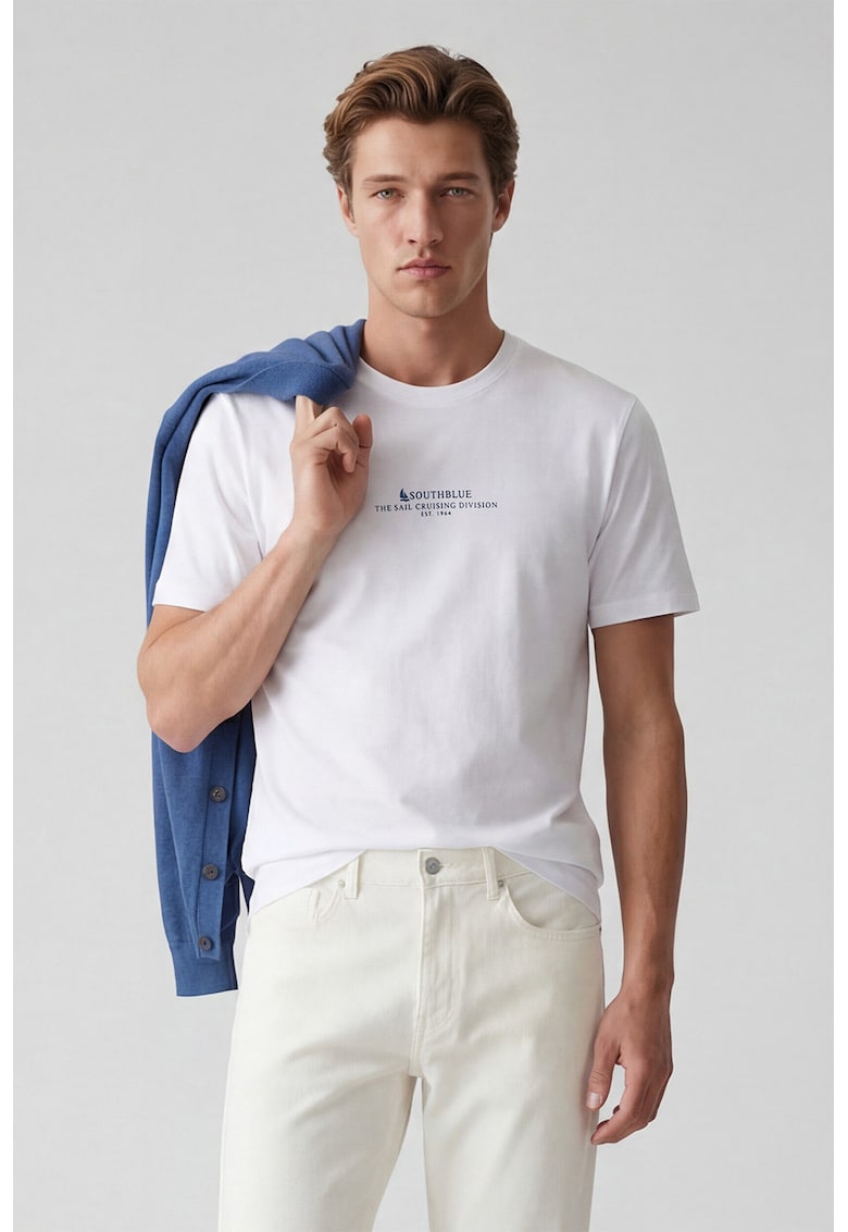 Tricou cu decolteu la baza gatului si imprimeu text - Alb