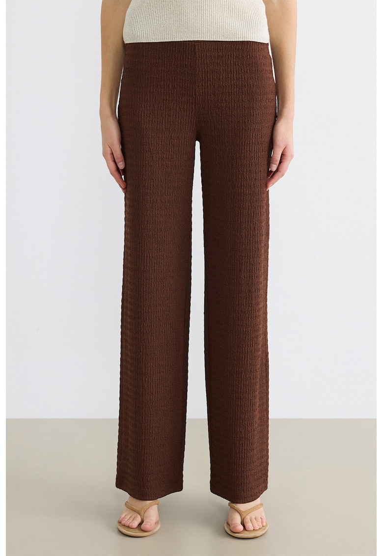Pantaloni texturati cu croiala ampla - Maro inchis