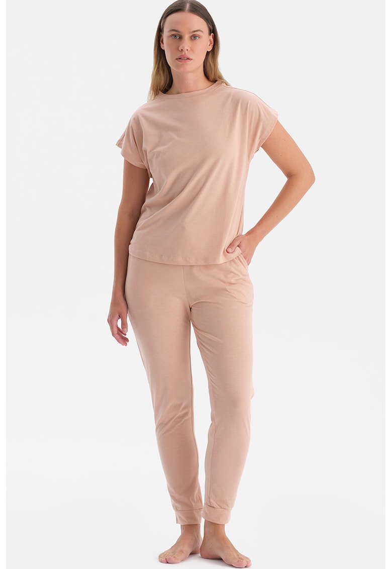 Pijama cu model uni si snur de ajustare in talie - Roz somon
