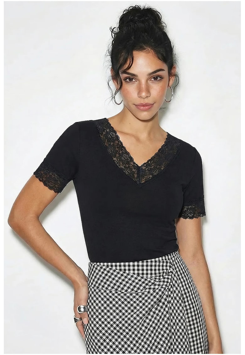 Tricou dama - Negru - Decolteu in V
