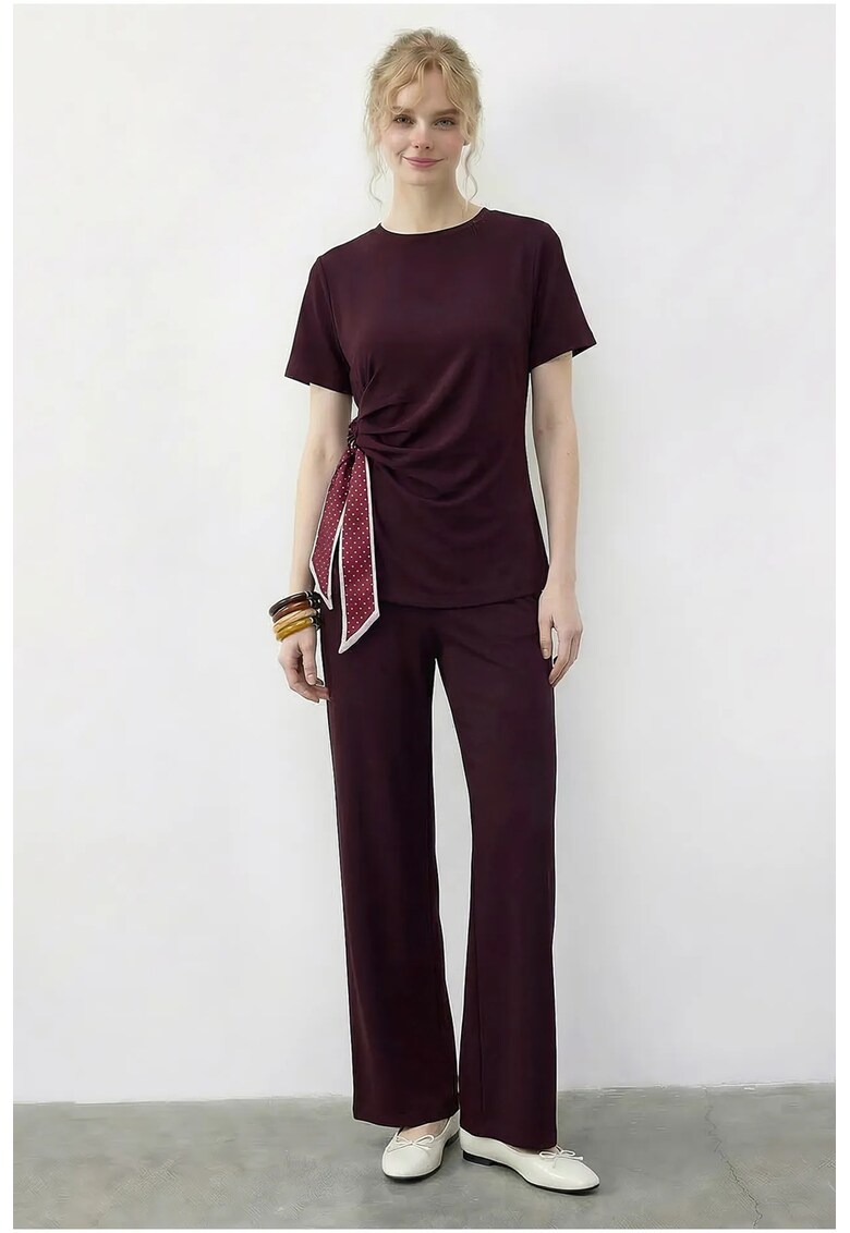 Compleu din doua piese - tricou si pantaloni - rosu burgundy - poliester