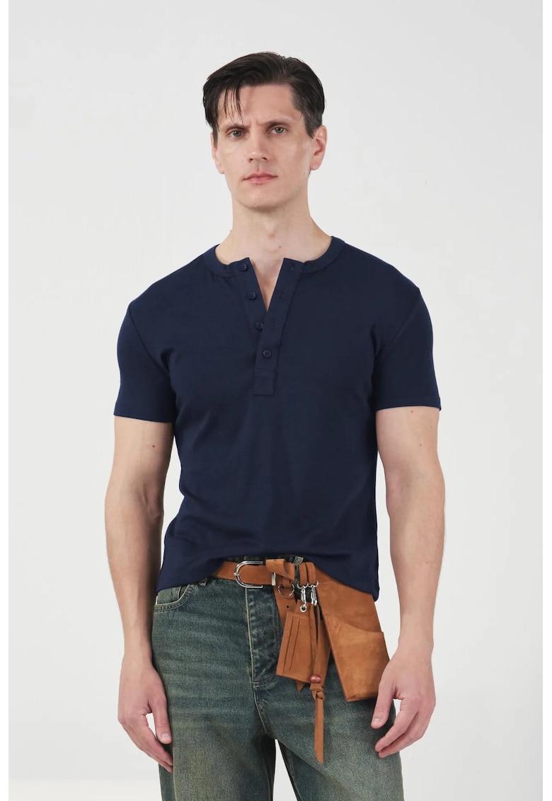 Tricouri barbati - Tricou Slim Fit cu nasturi - Albastru marin - 100% bumbac