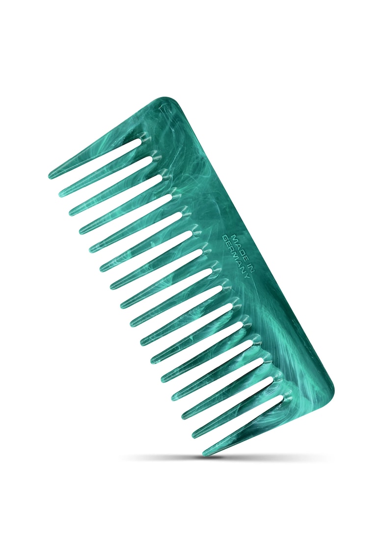 Pieptan par cret din materiale reciclate -