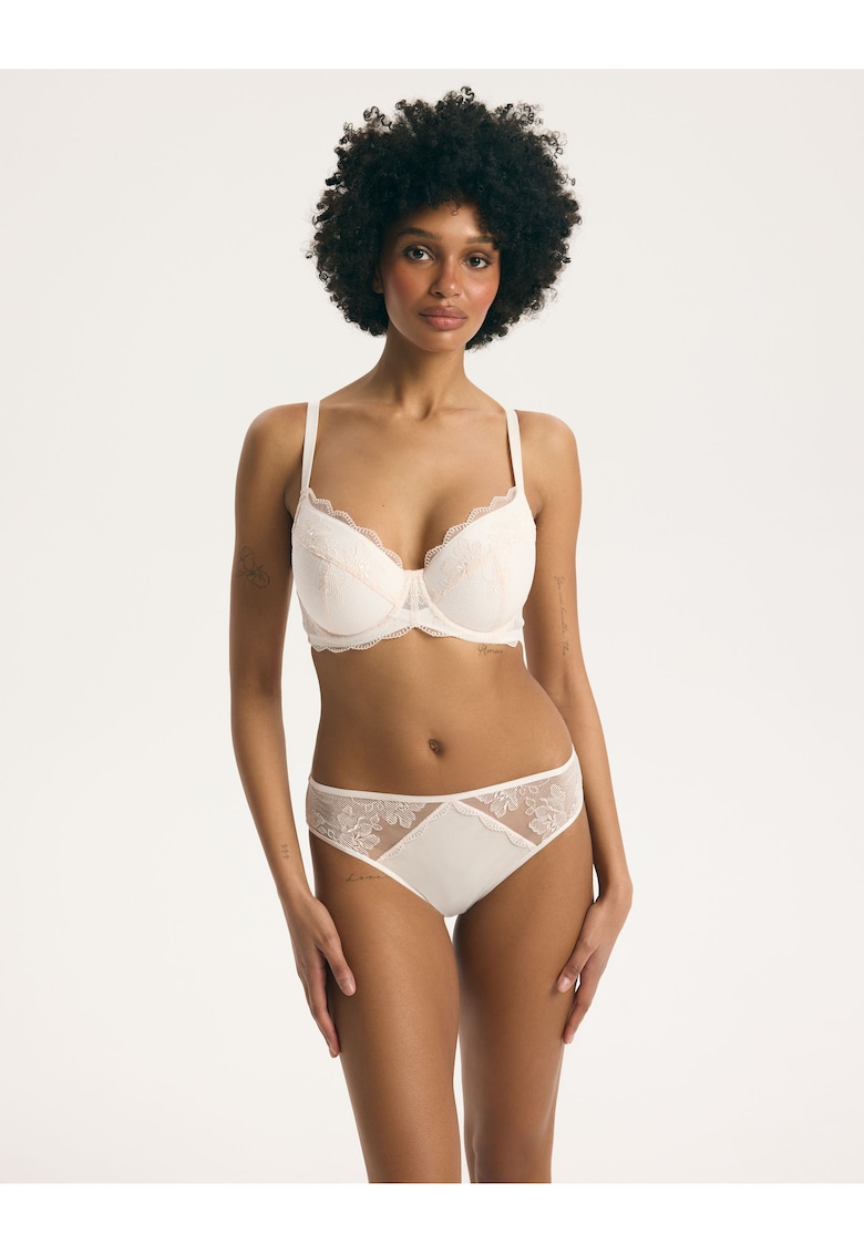 Sutien cu burete brodat Vera - Roz pastel