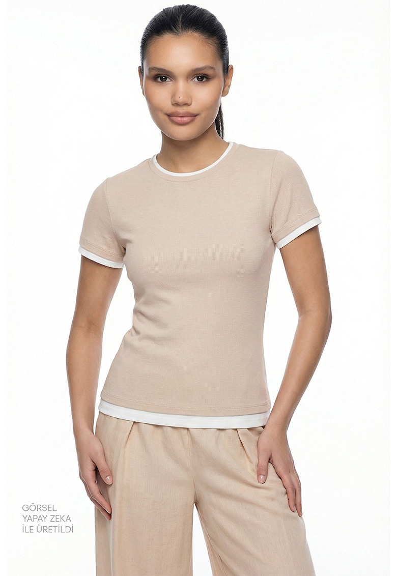 Tricou slim fit cu striatii - Alb - Bej inchis -